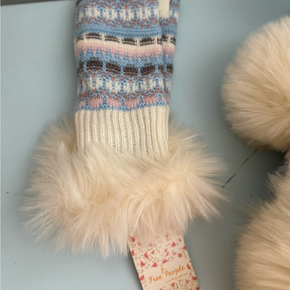Free People Faux Fur Trapper Winter Hat with Faux Fur Fingerless gloves O/S - Picture 6 of 11